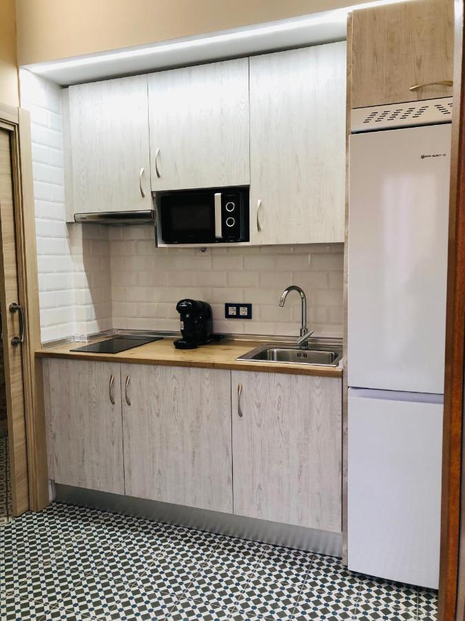 Al-Qazeres Suites Caces 외부 사진