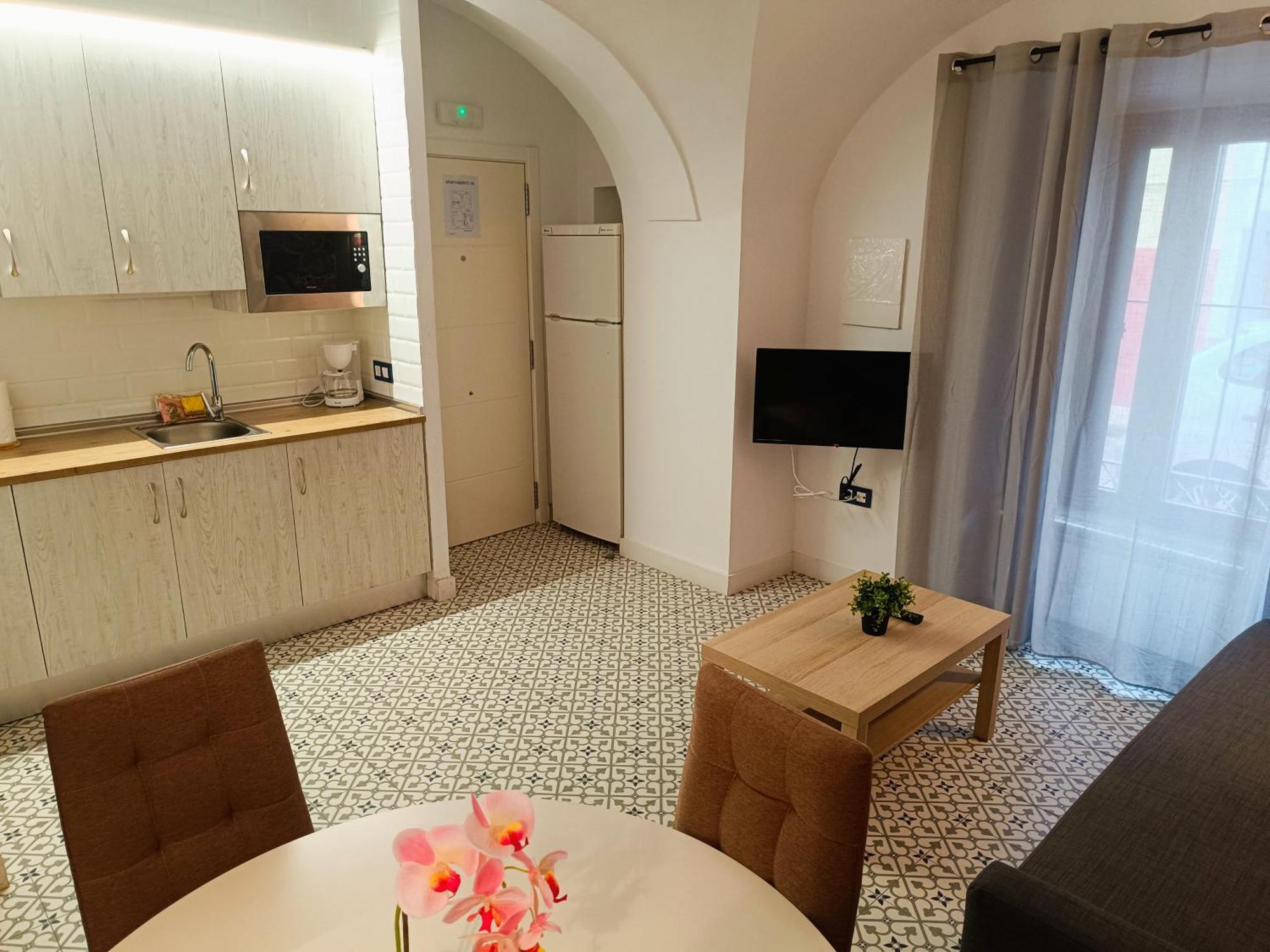 Al-Qazeres Suites Caces 외부 사진