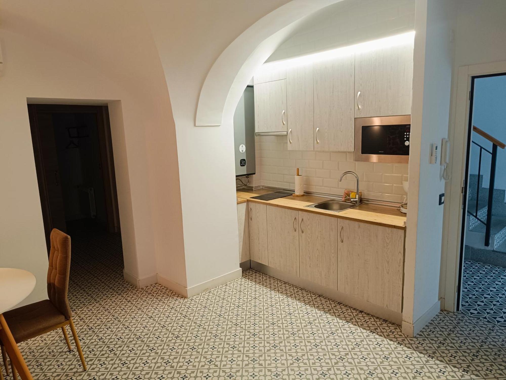Al-Qazeres Suites Caces 외부 사진