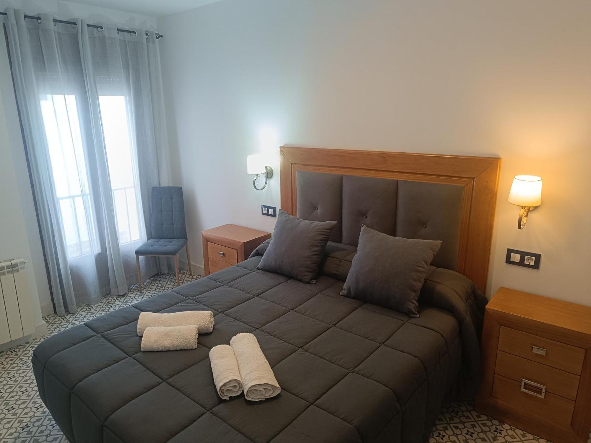 Al-Qazeres Suites Caces 외부 사진