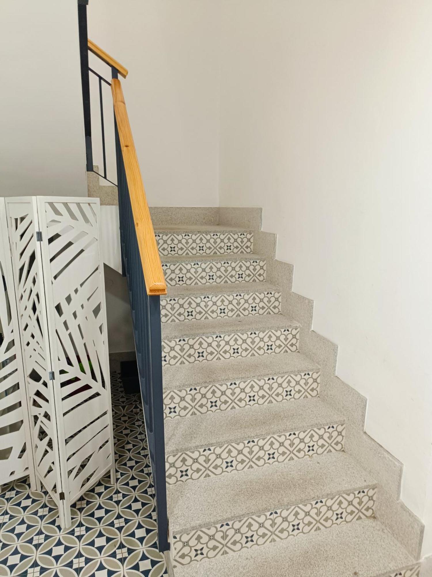 Al-Qazeres Suites Caces 외부 사진