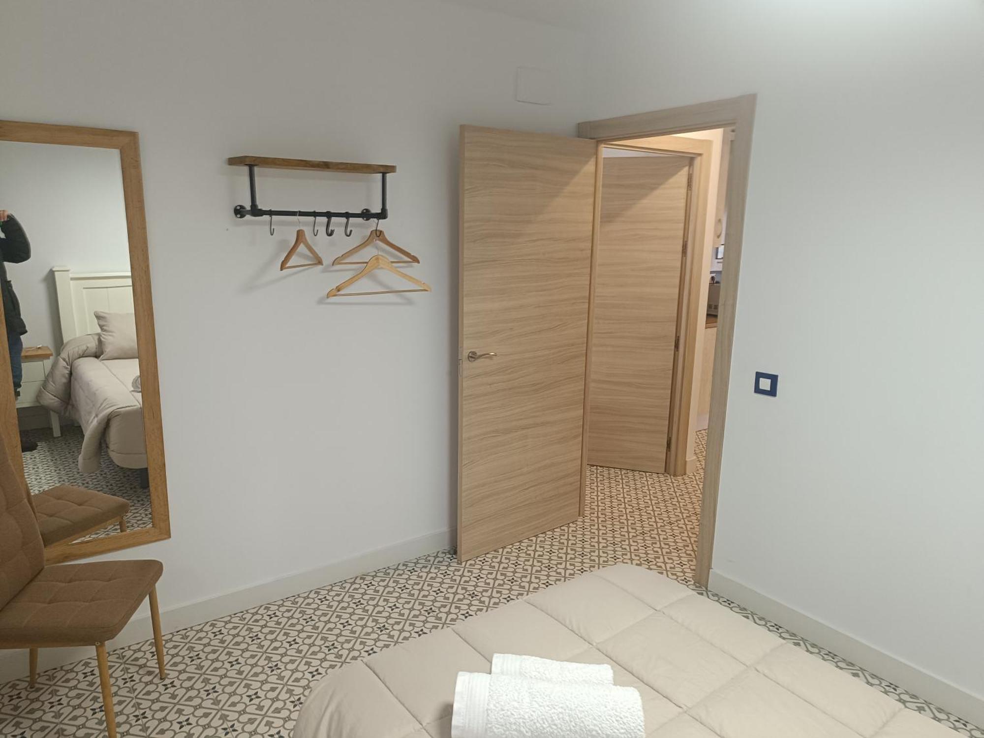 Al-Qazeres Suites Caces 외부 사진