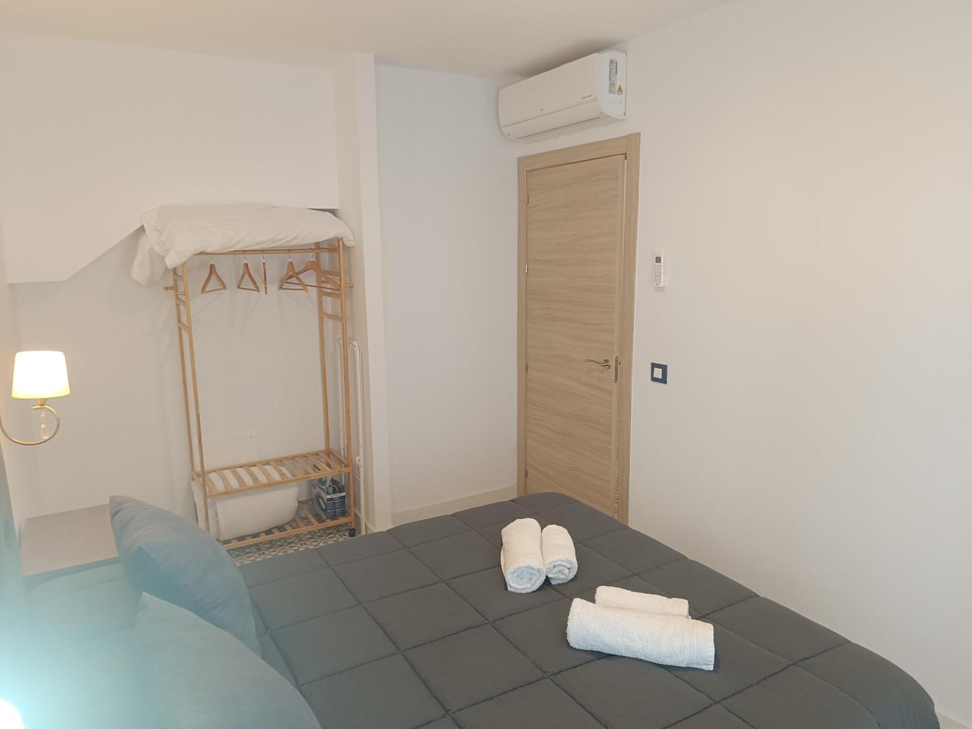 Al-Qazeres Suites Caces 외부 사진